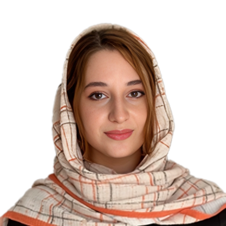 مه سادات احمدی